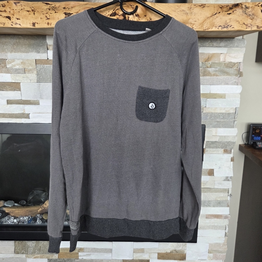 Volcom Gray Long Sleeve Crewneck Sweater Mens Size Medium